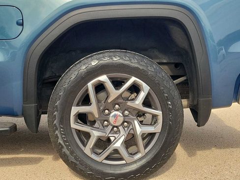Used 2024 GMC Sierra 1500 SLT AWD/4WD image 12