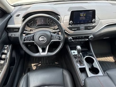 Used 2023 Nissan Altima 2.5 SR FWD image 22