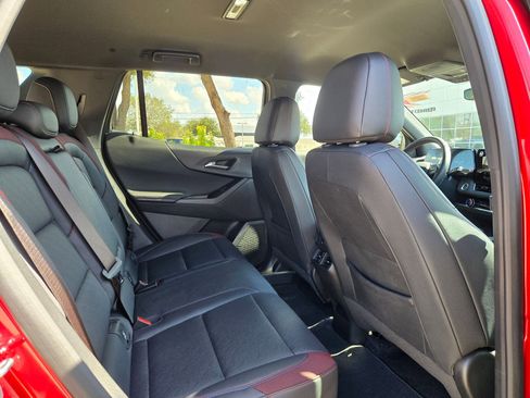 Used 2025 Chevrolet Equinox RS w/ Safety and Technology Package image 26