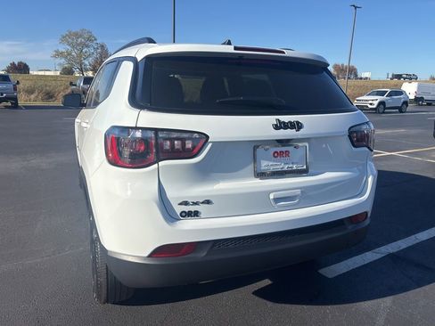 New 2026 Jeep Compass Latitude image 4