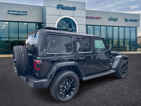 Used 2023 Jeep Wrangler Unlimited Sahara w/ Cold Weather Group image 2