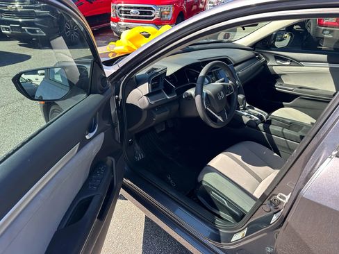 Used 2018 Honda Civic EX image 20