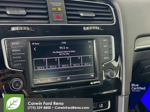 Used 2017 Volkswagen Golf R 4-Door image 19