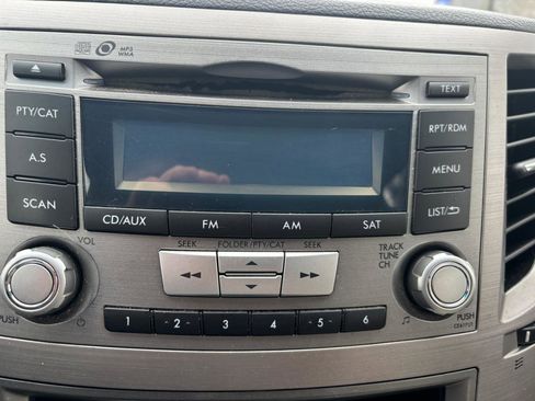 Used 2013 Subaru Legacy 2.5i image 13