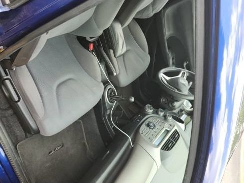 Used 2013 Honda Fit image 9