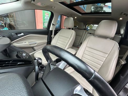Used 2015 Ford Escape SE w/ Equipment Group 201A AWD/4WD image 12