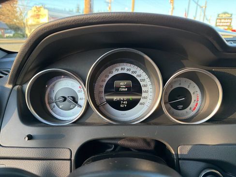 Used 2013 Mercedes-Benz C 250 Sedan image 27
