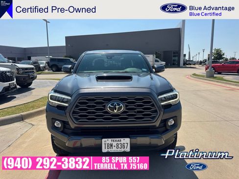 Used 2023 Toyota Tacoma TRD Sport w/ Technology Package AWD/4WD image 2