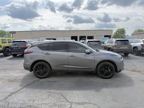 Used 2025 Acura RDX SH-AWD image 5