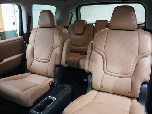 Used 2025 INFINITI QX80 Luxe image 32