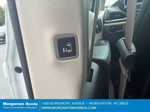 Used 2023 Chrysler Pacifica Limited w/ Uconnect Theater Family Group AWD/4WD image 26