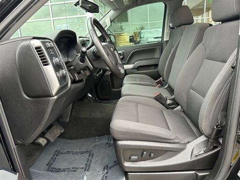 Used 2018 Chevrolet Silverado 1500 LT w/ All Star Edition image 18