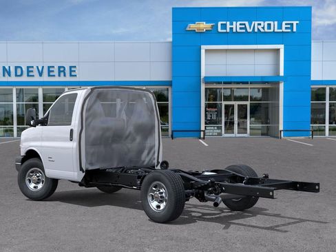 New 2025 Chevrolet Express 3500 w/ Power Convenience Package RWD image 3