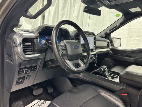 Used 2025 Ford F150 Lariat w/ Equipment Group 501A Mid image 15