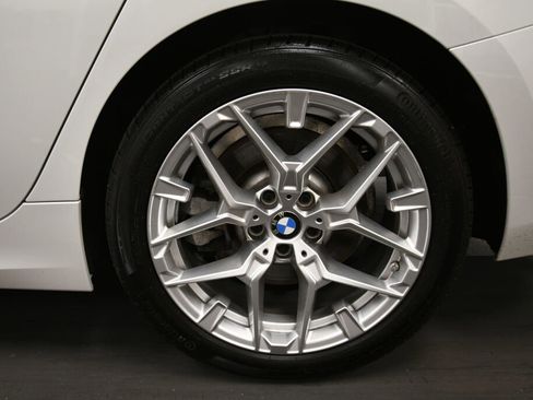 Used 2025 BMW 330i xDrive Sedan AWD/4WD image 32