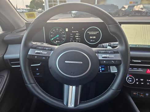Used 2025 Hyundai Sonata Limited FWD image 14