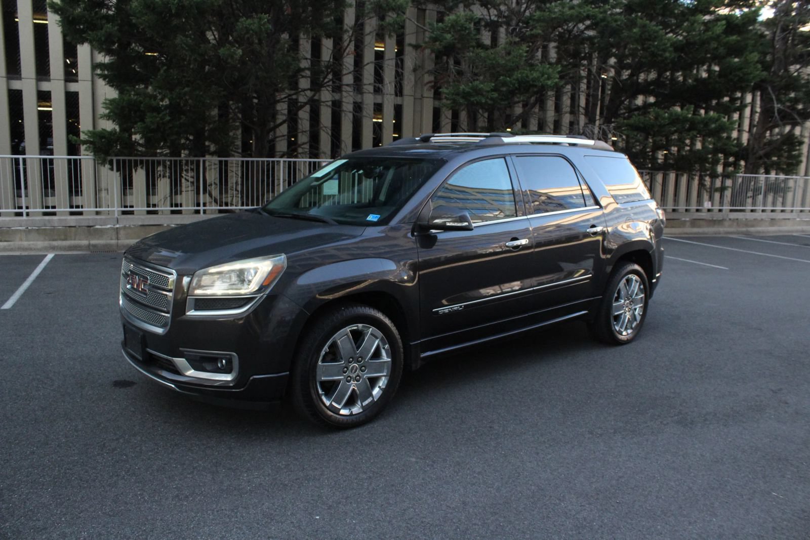 Used 2016 GMC Acadia Denali AWD/4WD image 12