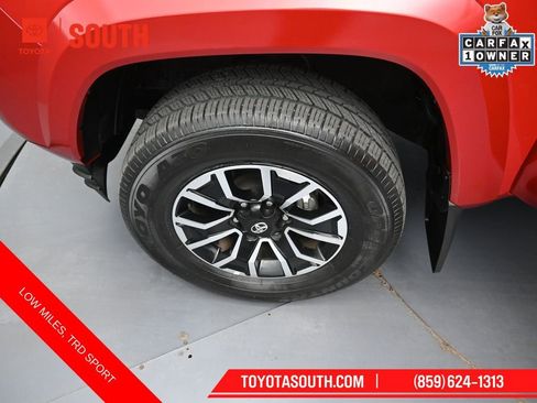 Used 2023 Toyota Tacoma TRD Sport AWD/4WD image 31