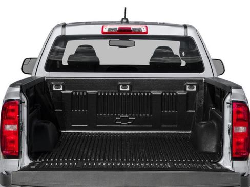 Used 2016 Chevrolet Colorado LT image 13