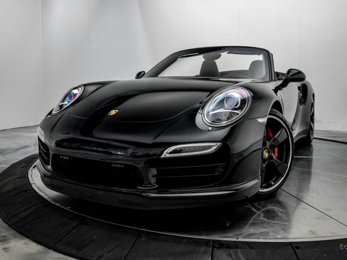 Used 2015 Porsche 911 Turbo image 4
