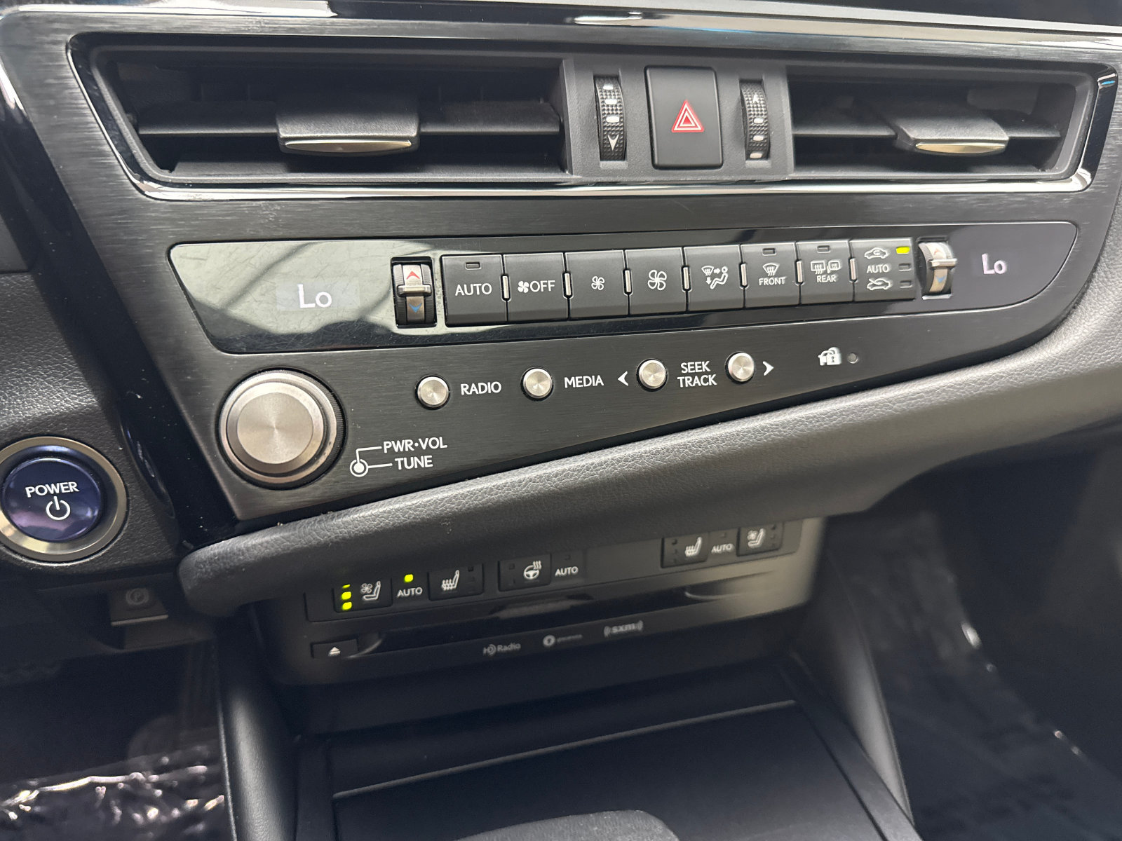 Used 2022 Lexus ES 300h w/ Premium Package FWD image 30