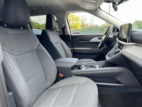 New 2026 Ford Explorer Active AWD/4WD image 27