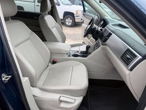 Used 2018 Volkswagen Atlas SE FWD image 12