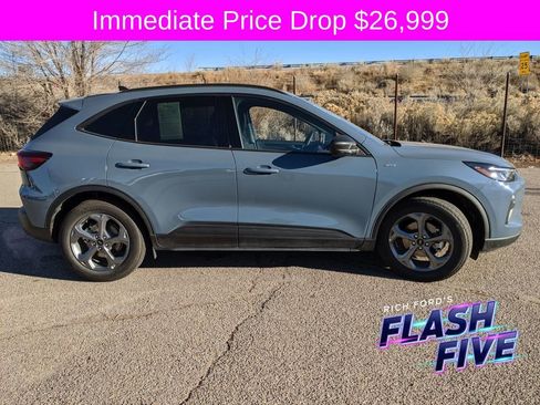 New 2025 Ford Escape ST-Line w/ Equipment Group 301A image 2