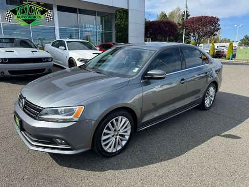 Used 2016 Volkswagen Jetta SEL FWD image 1