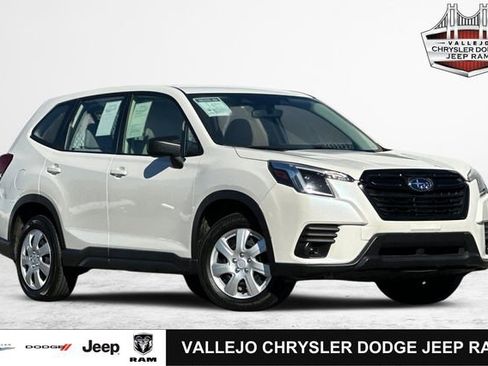 Used 2022 Subaru Forester Base image 1