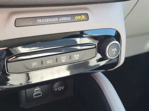 New 2026 Ford Escape SE w/ PHEV Premium Package image 32