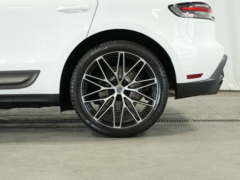 New 2025 Porsche Macan Turbo AWD/4WD image 43