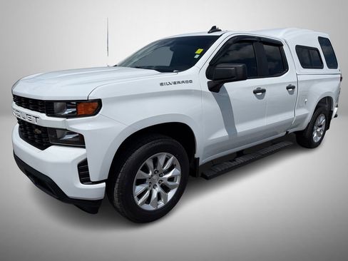 Used 2021 Chevrolet Silverado 1500 Custom RWD image 2