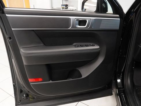 Used 2025 Hyundai Santa Fe SEL AWD/4WD image 18