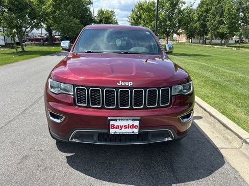 Used 2019 Jeep Grand Cherokee Limited AWD/4WD image 4