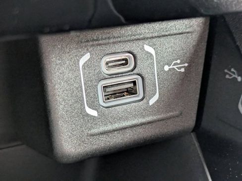 New 2026 Jeep Compass Latitude image 19