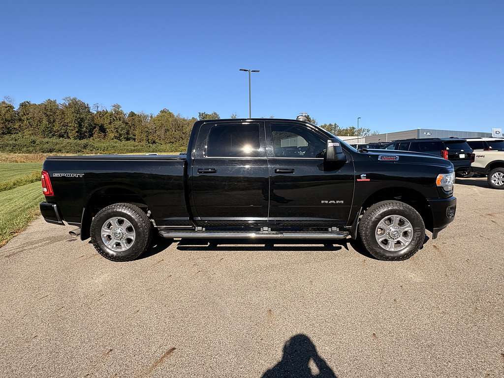 Used 2024 RAM 3500 Big Horn w/ Level 2 Equipment Group AWD/4WD image 6