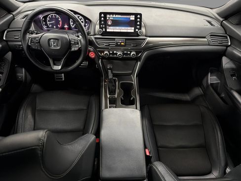 Used 2018 Honda Accord Sport image 33