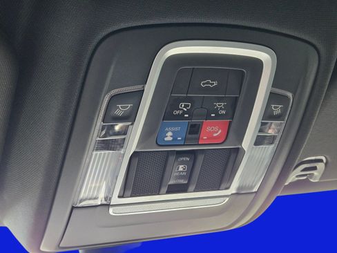 Used 2019 RAM 1500 Laramie w/ Sport Appearance Package AWD/4WD image 29