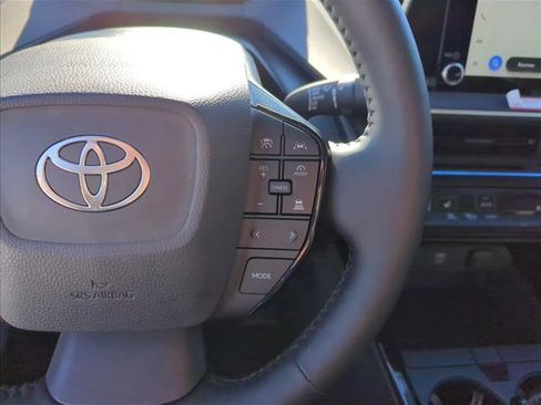 Certified 2025 Toyota Prius XLE image 16