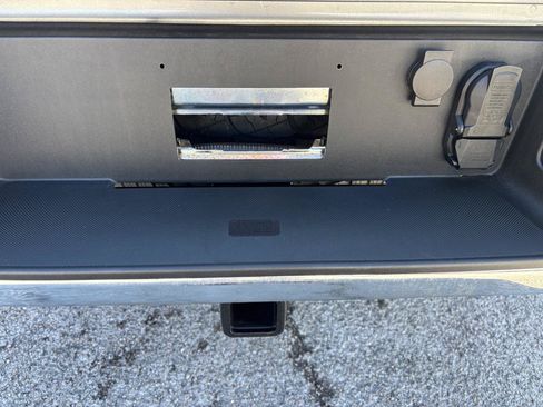 Used 2025 Ford F150 Lariat w/ Equipment Group 502A High AWD/4WD image 5