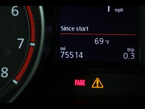 Used 2017 Volkswagen GTI Sport image 20