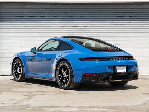 Certified 2025 Porsche 911 Carrera S RWD image 3