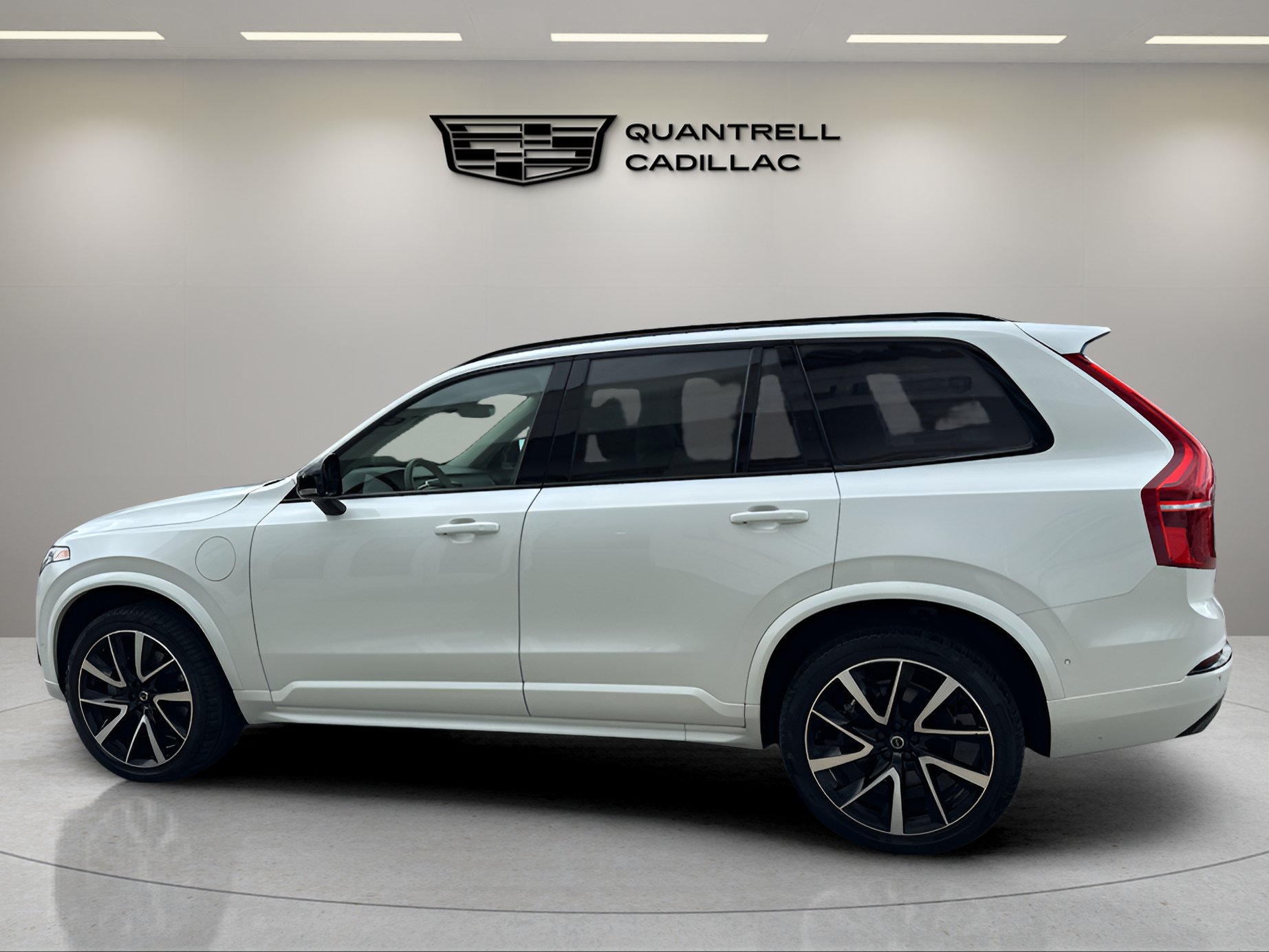 Certified 2023 Volvo XC90 T8 Plus w/ Protection Package Premier AWD/4WD image 6