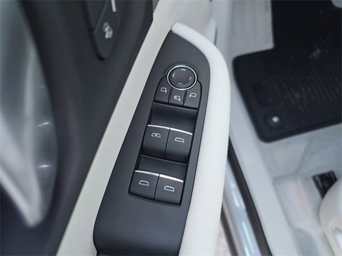 New 2026 Buick Enclave Avenir w/ Super Cruise Package image 17