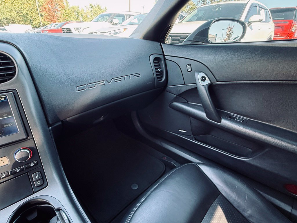 Used 2006 Chevrolet Corvette Convertible w/ Preferred Equipment Group RWD image 27