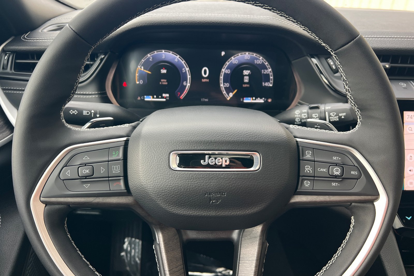 New 2026 Jeep Grand Cherokee Altitude AWD/4WD image 28