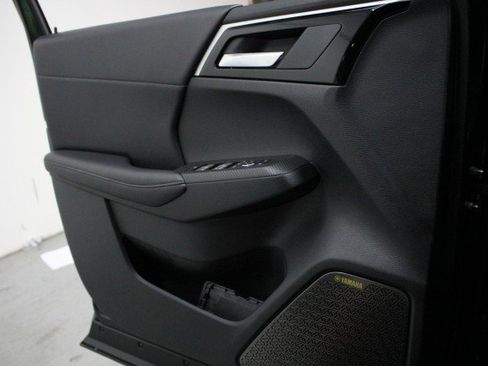 New 2025 Mitsubishi Outlander SE image 15