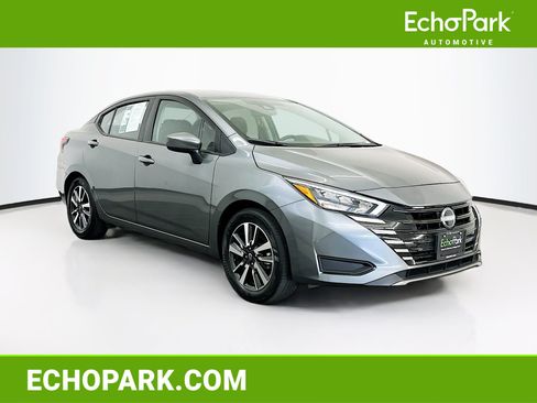 Used 2025 Nissan Versa SV FWD image 1