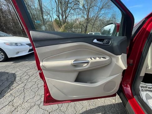 Used 2017 Ford Escape Titanium w/ Equipment Group 301A image 15